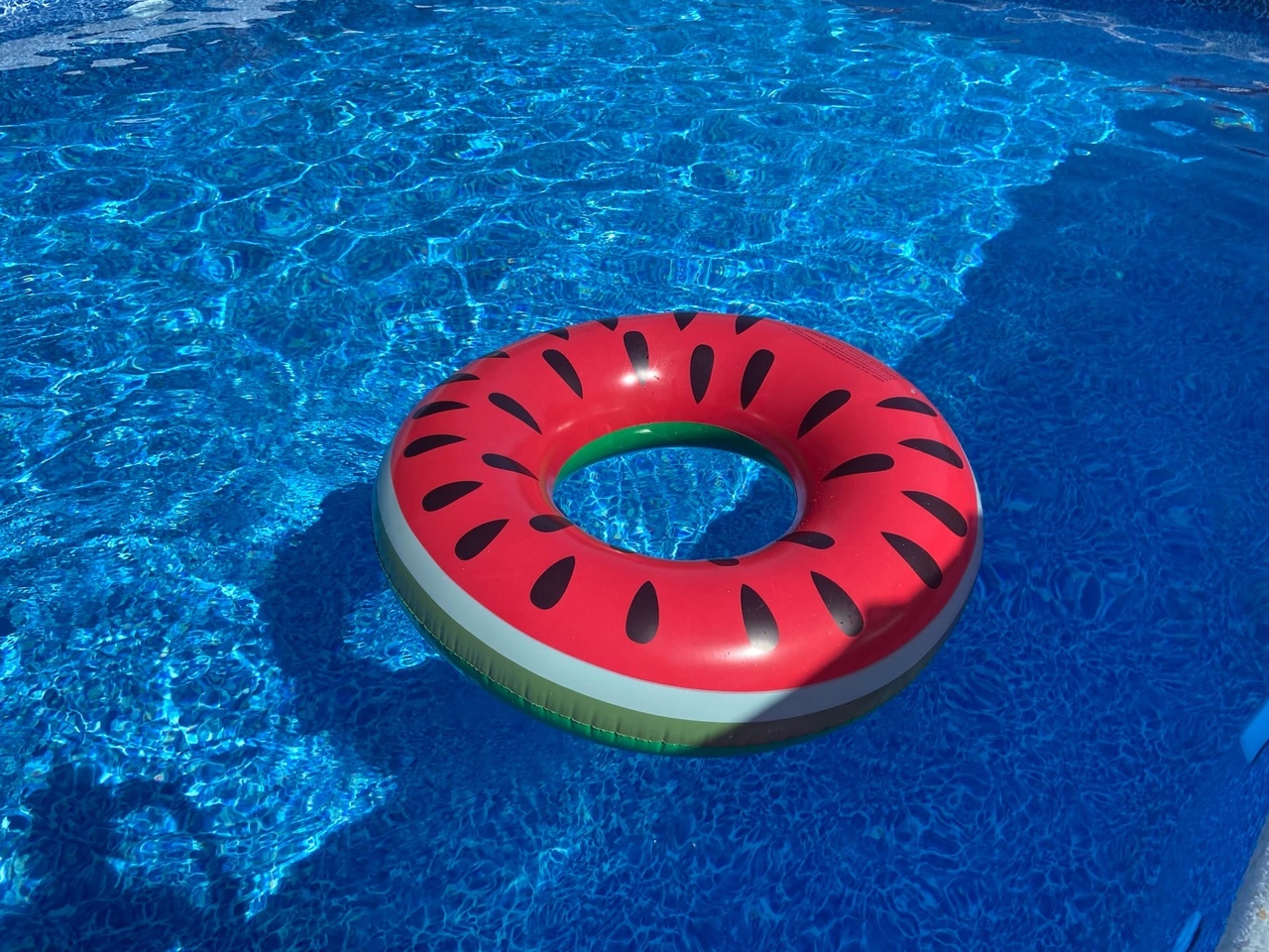 Зачем нужна соль Зачем нужна соль для бассейна